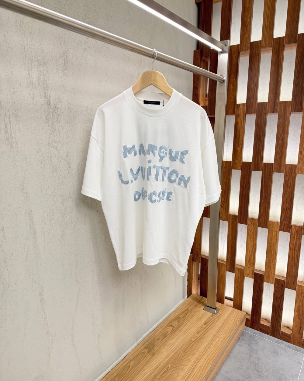 lv-embroidered-signature-t-shirt-white