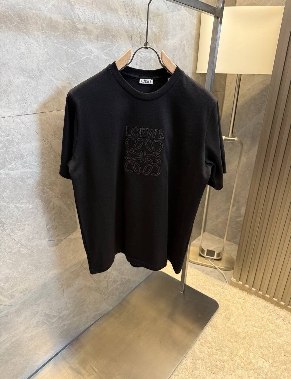 loewe-anagram-logo-t-shirt-black