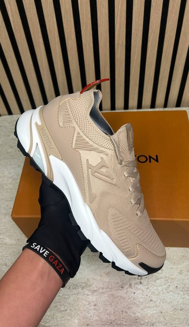 lv-tatic-beige