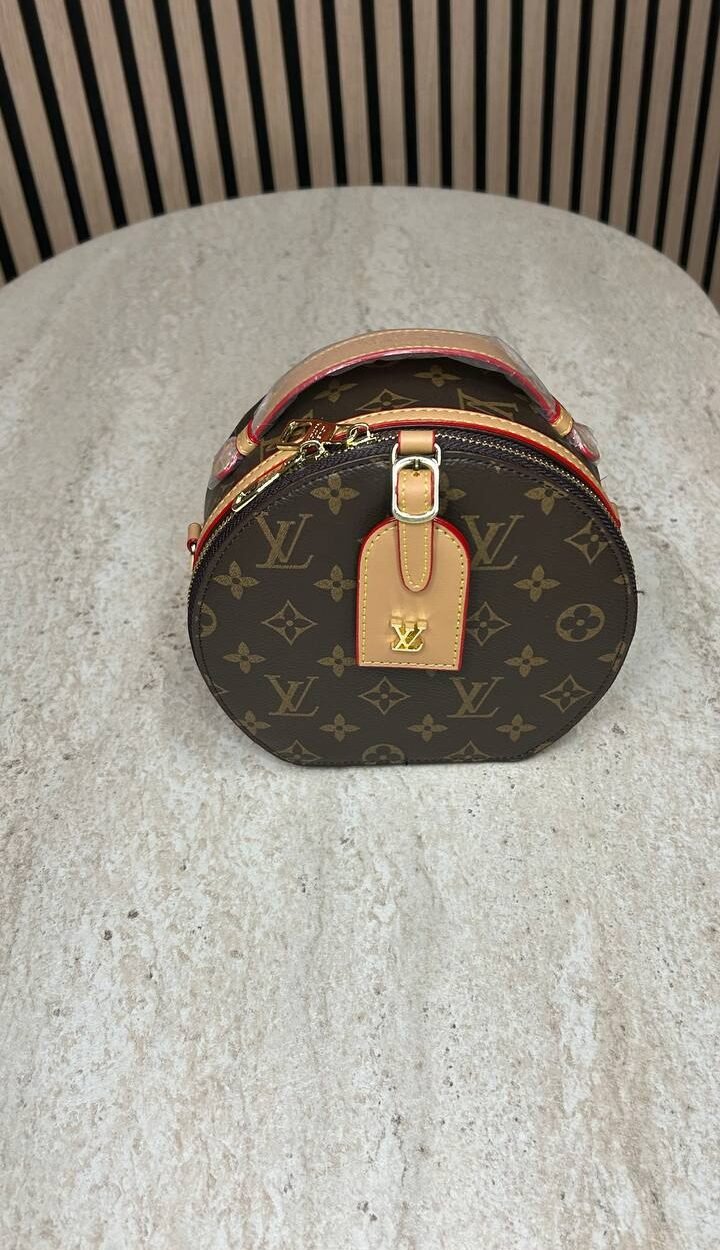 lv-petite-boite-chapeau-tas