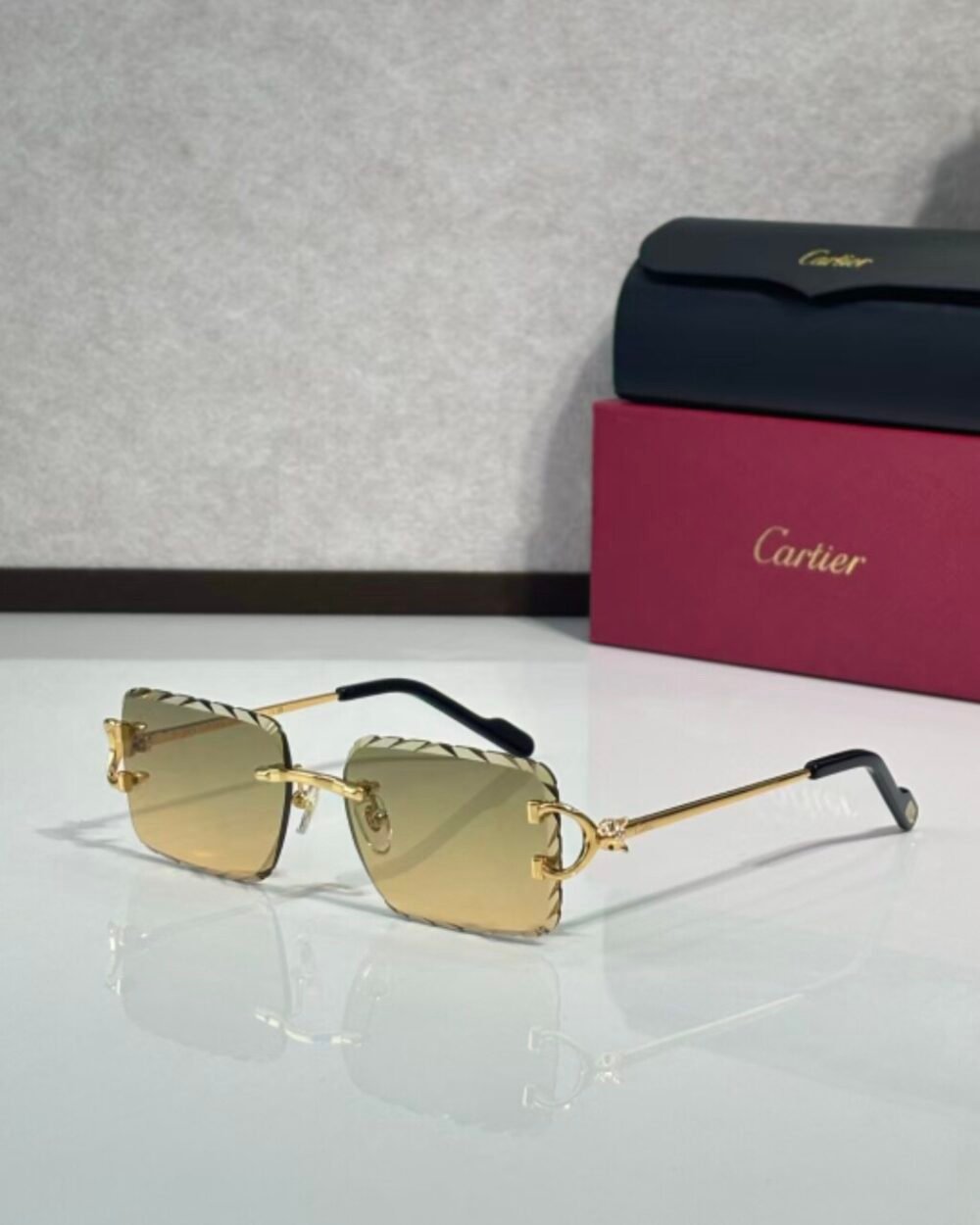 cartier-panthere-dc-gold-frame-gold