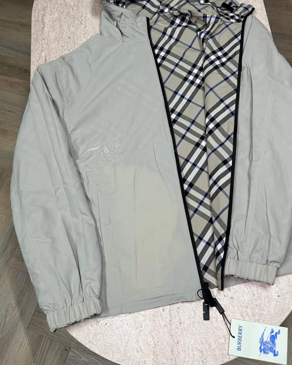 burberrycheck-pattern-reversible-jacket-2