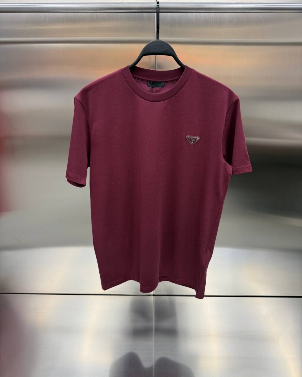 prada-bordeaux-t-shirt